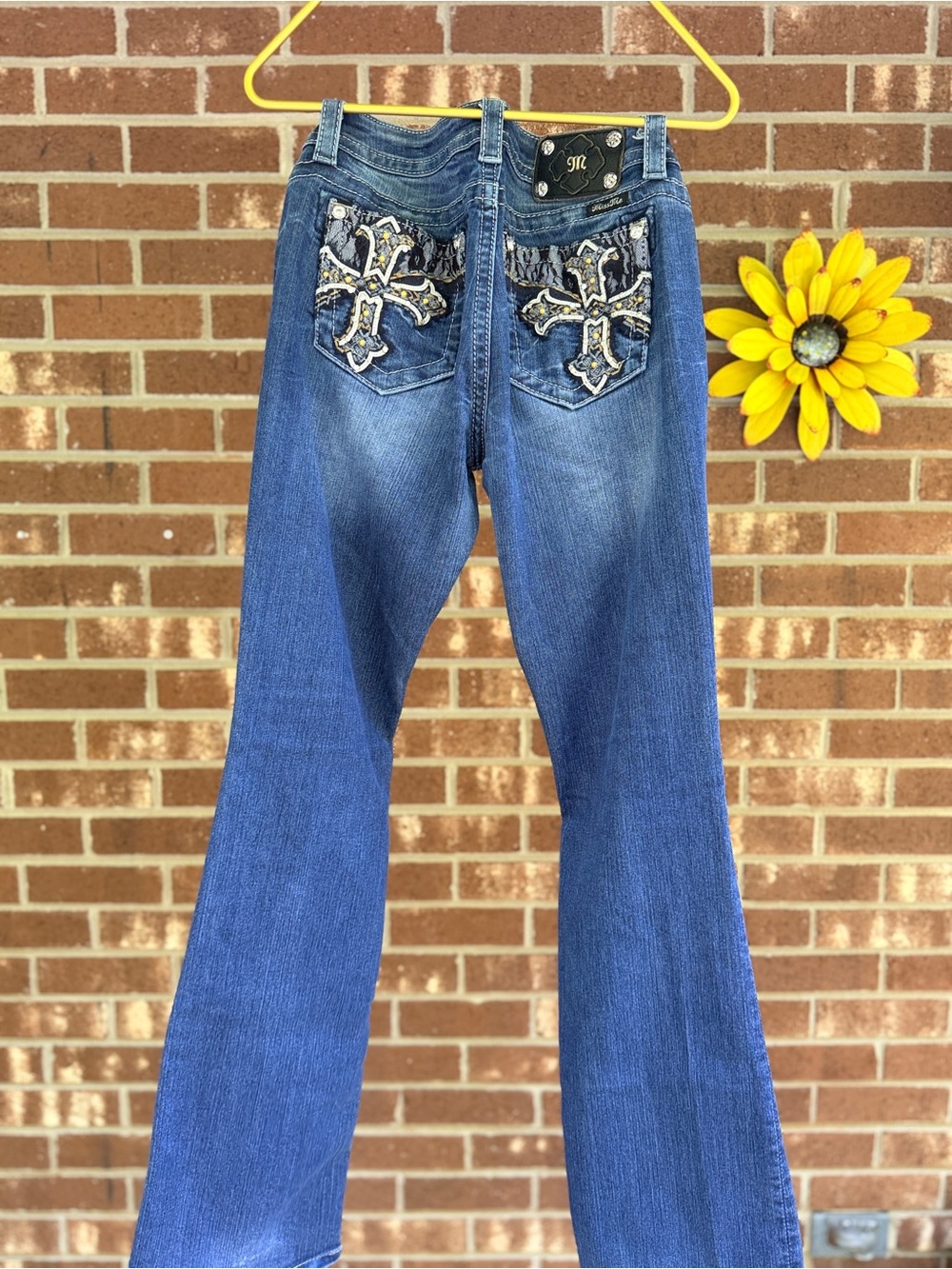 Miss Me Cross Pocket Signature Women’s Jean Size 30 Style tip included - Picture 3 of 16